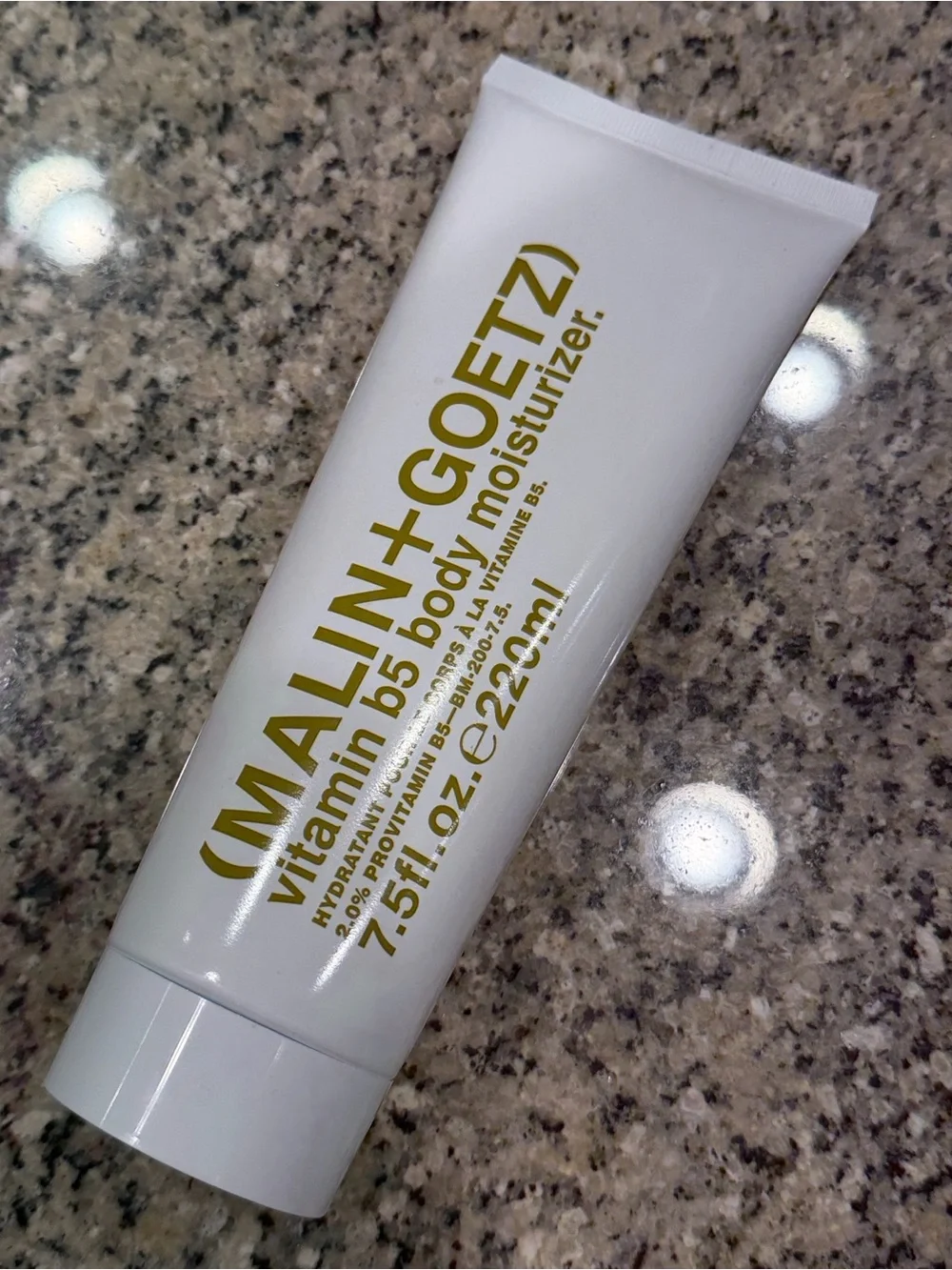 NWT. MALIN+GOETZ Vitamin B5 Body Moisturizer, 220ML